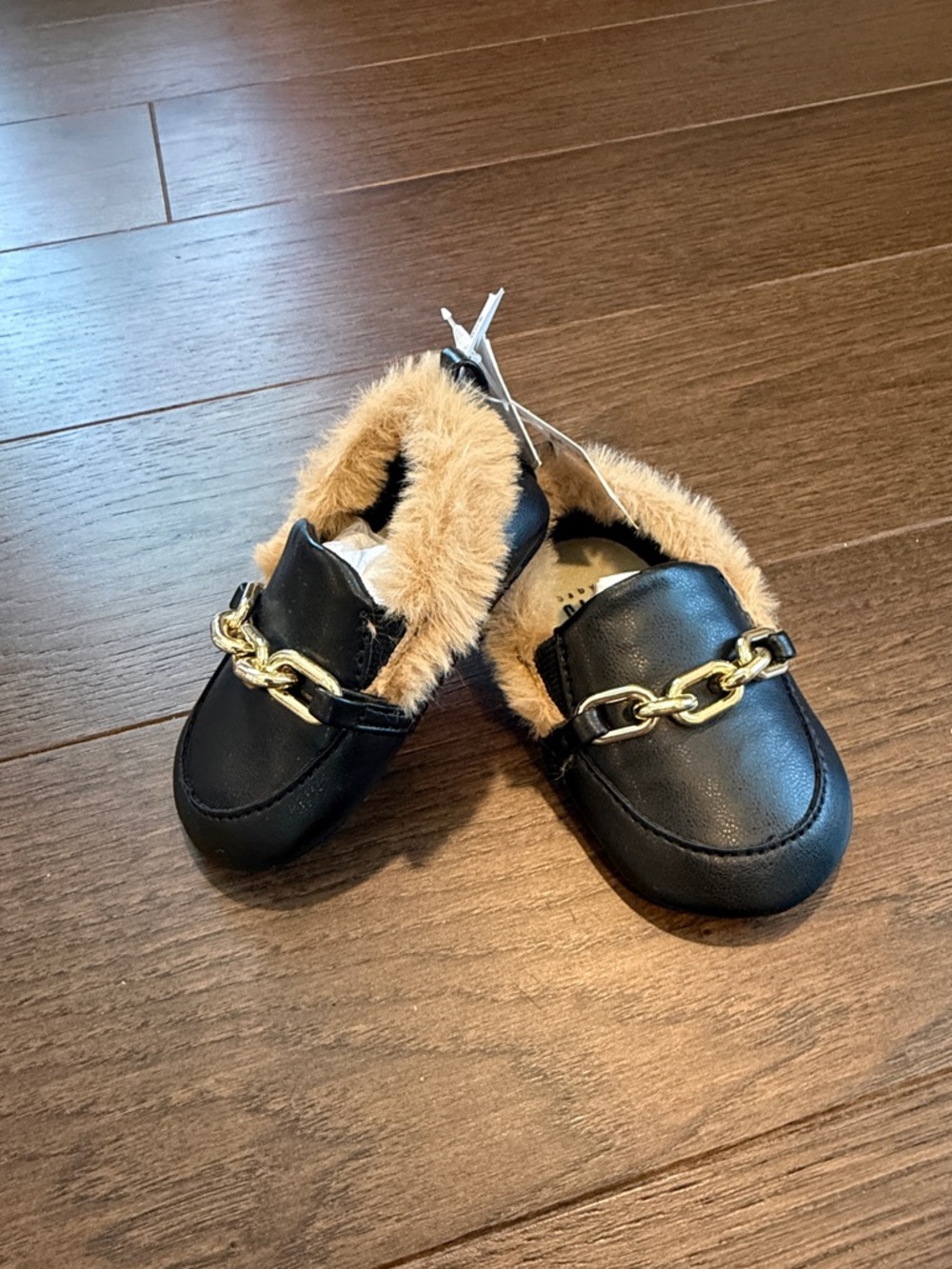 Baby Gap Black Loafer with Faux Fur Trim Size 2 (3-6 months) - NWT - C39-016